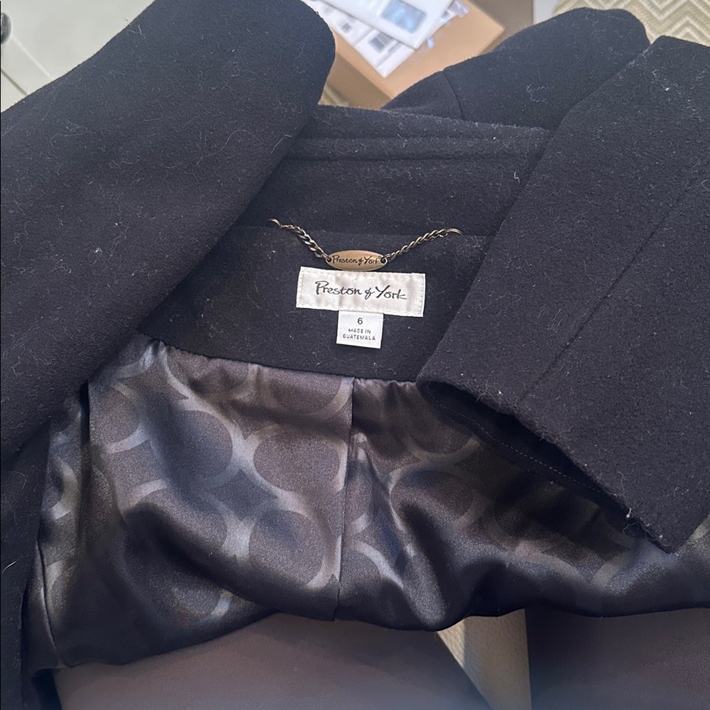 Preston & York Black Wool Heavy Button Front Coat Bow Detail in Back EUC - Picture 8 of 9